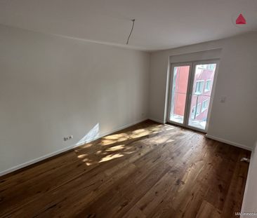 Moderne und lichtdurchflutete Wohnung in Bestlage. 2 Balkone - Foto 1