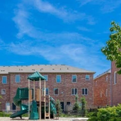 For Lease - 439 Aspendale Crescent, Mississauga, Ontario - Photo 1