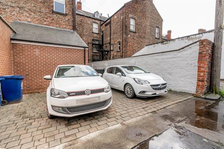 2 bed apartment to rent in Jesmond Road, Jesmond, NE2 - Photo 5