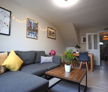 2 Bed Maisonette, Causewayside, EH9 - Photo 1