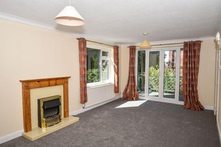 4 bedroom detached house to rent - Photo 2