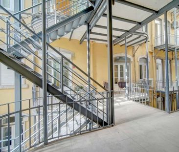 5 room luxury Flat for rent in Lisbon - Photo 1