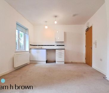 1 bedroom retirement property to rent - Photo 3