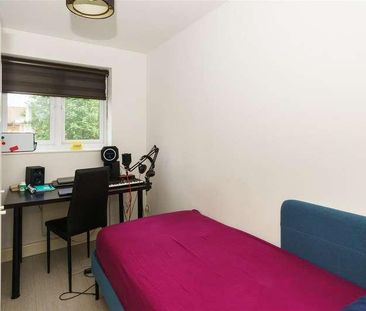 Avocet Court, Harrier Road, Colindale, London, NW9 - Photo 5