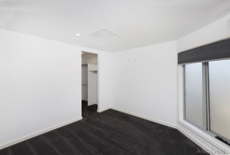 2/239A Victoria Road, Northcote - Photo 3