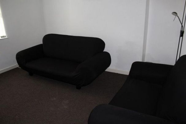 4 bedroom house to rent - Photo 1