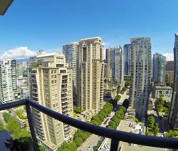 Panoramic Furnished 1BR+Den in Yaletown, Utilities Included! - Photo 1