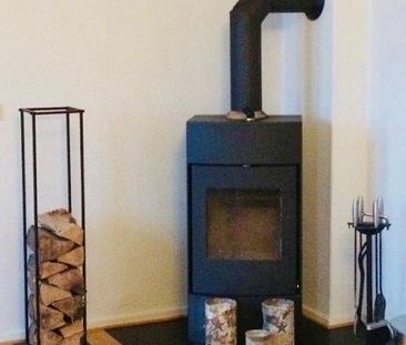 Schöne 4-Zimmer Altbauwohnung in zentraler Lage - Photo 2