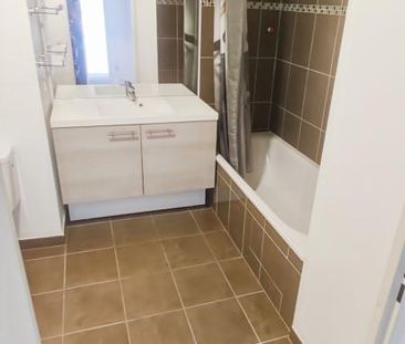 Location Appartement 3 pièces 59m² DAMMARTIN EN GOELE 77230 - Photo 5