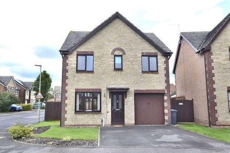 Goshawk Road, Quedgeley, Gloucester, Gloucestershire, GL2 - Photo 3