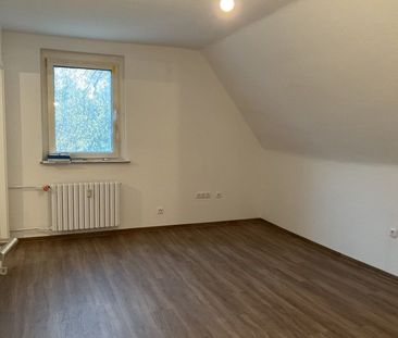 Gemütliche 2-Zimmer-Dachgeschosswohnung! - Foto 1