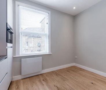 Ground floor flat to rent - Photo 5
