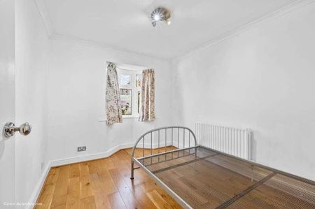 Grand Drive, SW20 - Photo 2