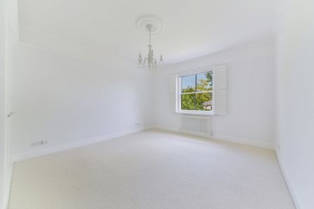 4 bedroom detached house to rent - Photo 3