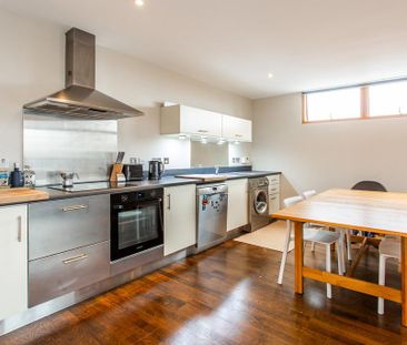 2 bedroom apartment to rent - Photo 5