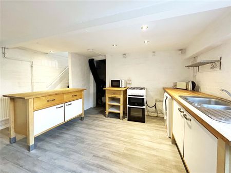2 bedroom terraced house to rent - Photo 4