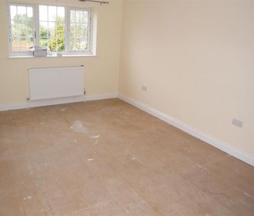 5 bedroom detached house to rent - Photo 3