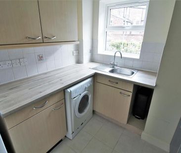 2 bedroom apartment to rent - Photo 4