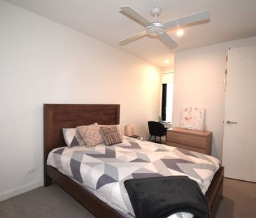 QUALITY APARTMENT IN THE HEART OF BENTLEIGH - Photo 2
