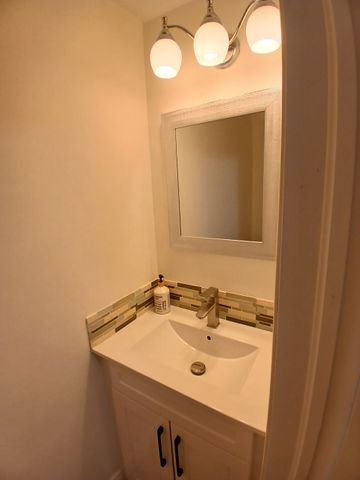 For Lease - 3232 Ulman Road, Oakville, Ontario - Photo 2