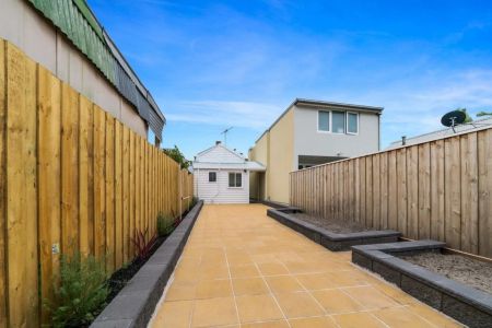 Fabulous two bedroom Victorian home - Photo 3
