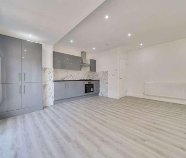 Caithness Road, Mitcham, Surrey, CR4 - Photo 3