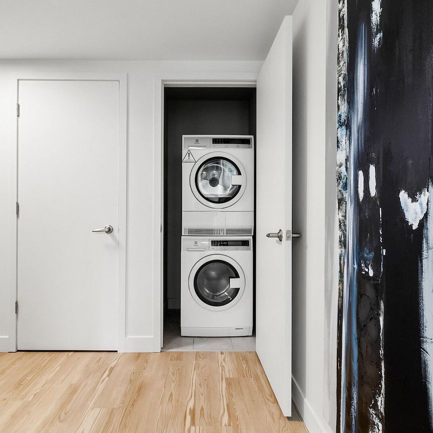 1020 Rue de Bleury, Ville-Marie, QC - Photo 1