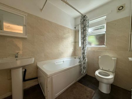 3 bedroom terraced house to rent - Photo 2