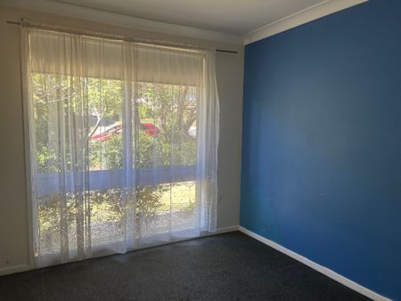 Three Bedroom Home - Photo 5