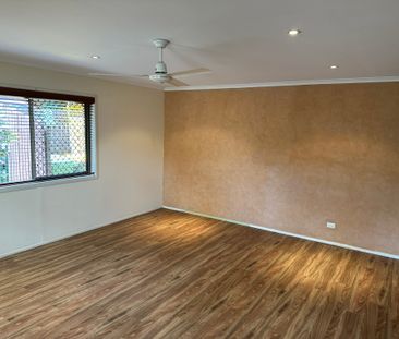 22 Minto Crescent, Arana Hills QLD 4054 - House For Rent | Domain - Photo 6