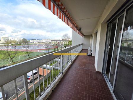 Location Appartement 5 pièces 133m² MONTELIMAR 26200 - Photo 5
