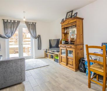 2 bed House - Mid Terrace To Let - Photo 6