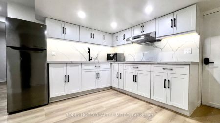 2 Lytton Boulevard #Basement - Photo 5