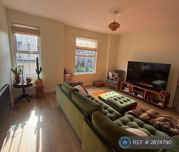 4 bedroom terraced house to rent - Photo 3