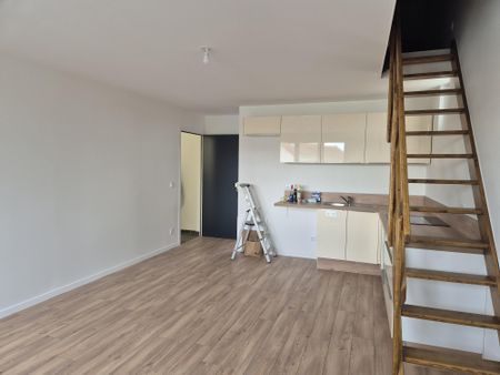 Location Appartement 3 pièces 43m² FONTENAY SOUS BOIS 94120 - Photo 3