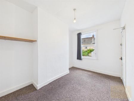 4 bedroom terraced house to rent - Photo 4