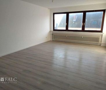 Frisch sanierte und renovierte Dreizimmerwohnung zum Wohlfühlen! - Foto 1