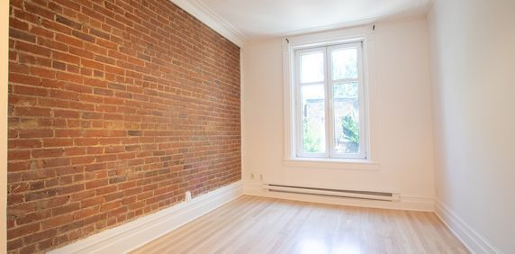 Condo / Appartement à Louer - Photo 2