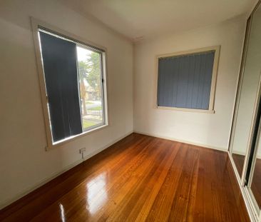 Family Home - Photo 6