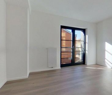 Flat for rent - Photo 1