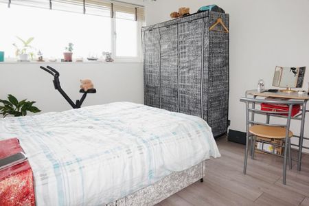 2 bedroom property to rent - Photo 4