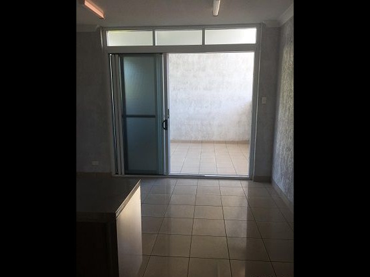 Unit 3, 692 Logan Road, Greenslopes, QLD - Photo 1