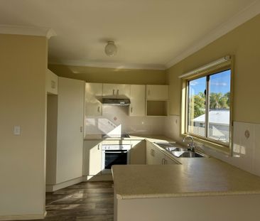 Charming Coastal Home at 19 Sapphire Parade, Diamond Beach - Photo 5