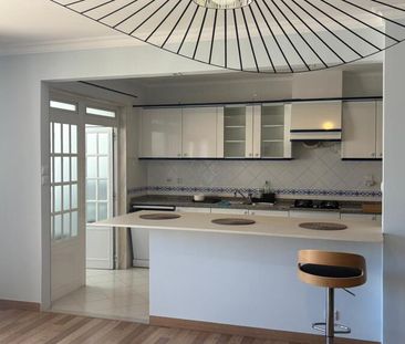 3 Bedroom Apartment with parking, Bairro do Rosário, Cascais - Photo 1