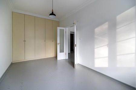 Metro, kamienica, po malowaniu - Фото 4