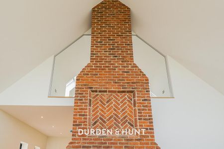 4 bedroom detached house to rent - Photo 5