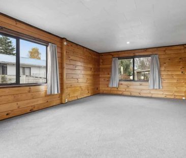Rental on Rangiamohia Road! - Photo 2