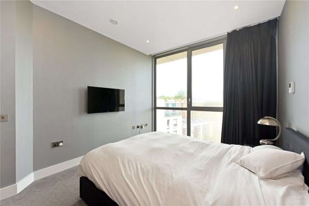 Modern two bedroom apartment set within a portered block with off street parking. - Photo 4