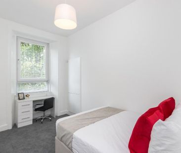 2 bedroom flat to rent - Photo 4