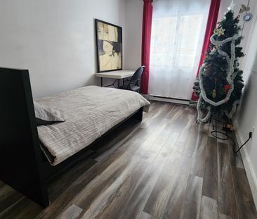 725 $ - Chambre Meublée - 1er Mars - Pla - Photo 2